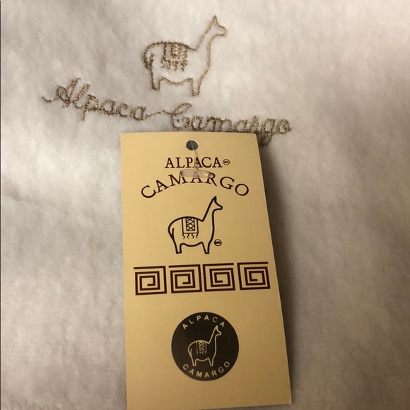 Scarf - Picture 2 of 3